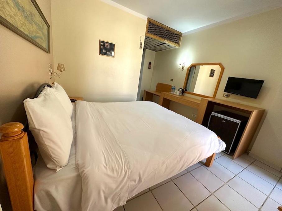 Gaddis Hotel, Suites And Apartments Luxor Ngoại thất bức ảnh